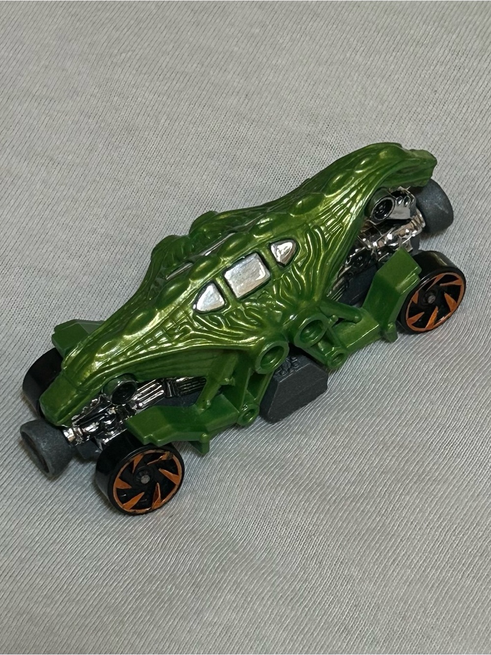 Hot Wheels Double Demon Metallic Green Dragon Monster Car 1:64 Loose Diecast